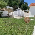Artaki R Apartman *