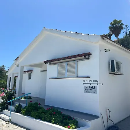 Artaki R Apartman Koróni