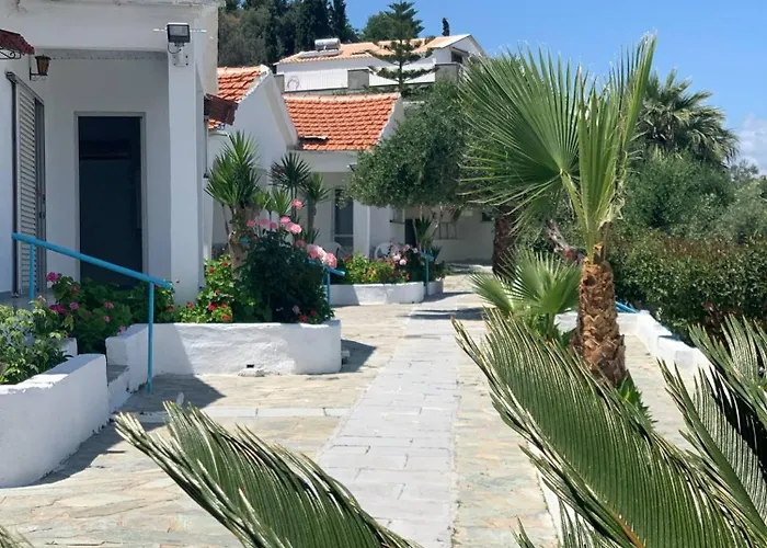 Artaki R * Корони